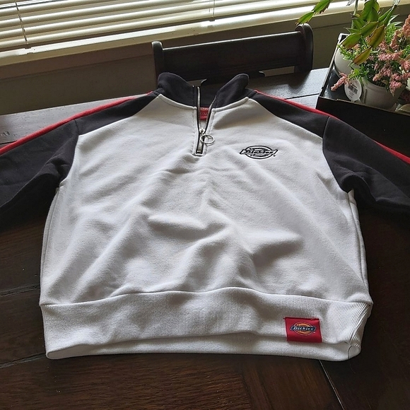 NEW!Dickies lightweight pullover/ sweatshirt/B4 - Picture 2 of 2